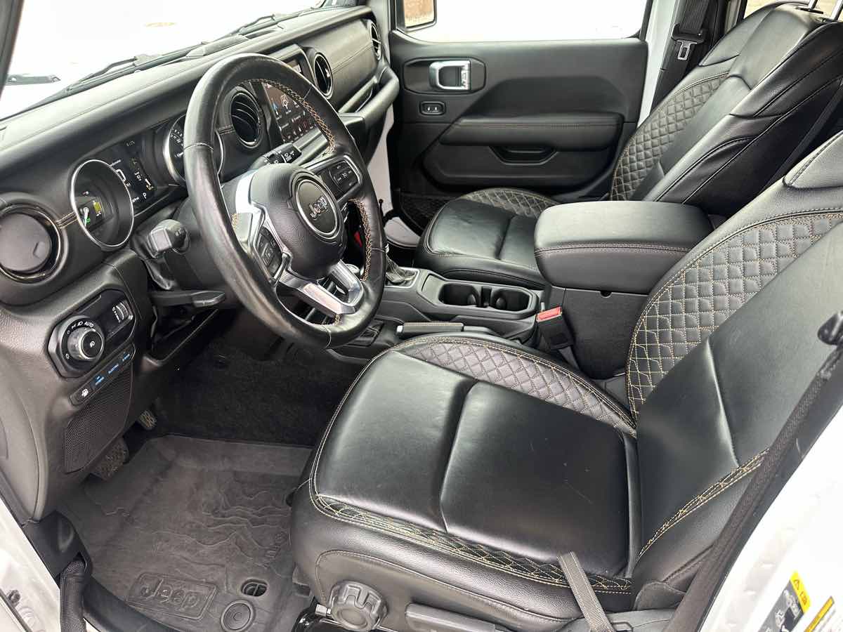 Photo 17 of this Jeep Wrangler 4xe