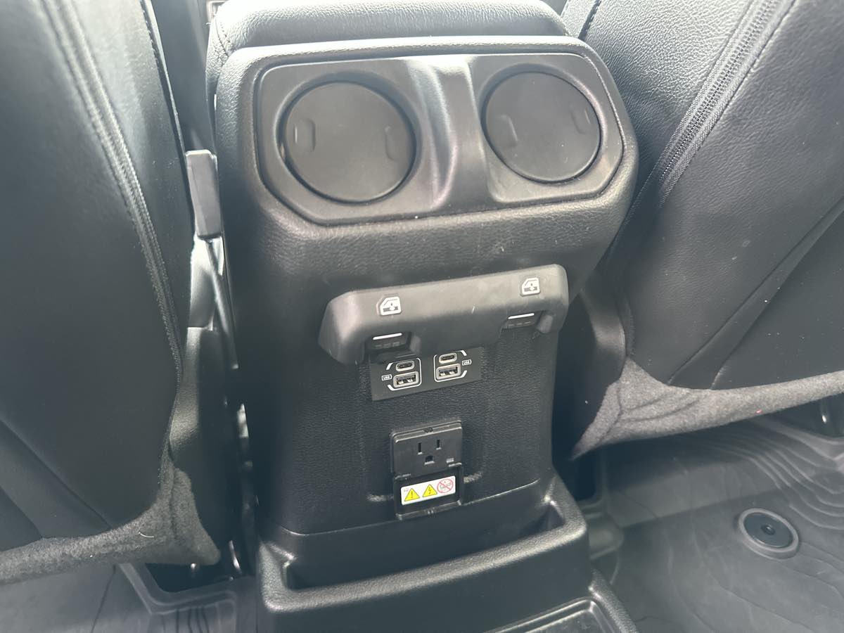 Photo 34 of this Jeep Wrangler 4xe