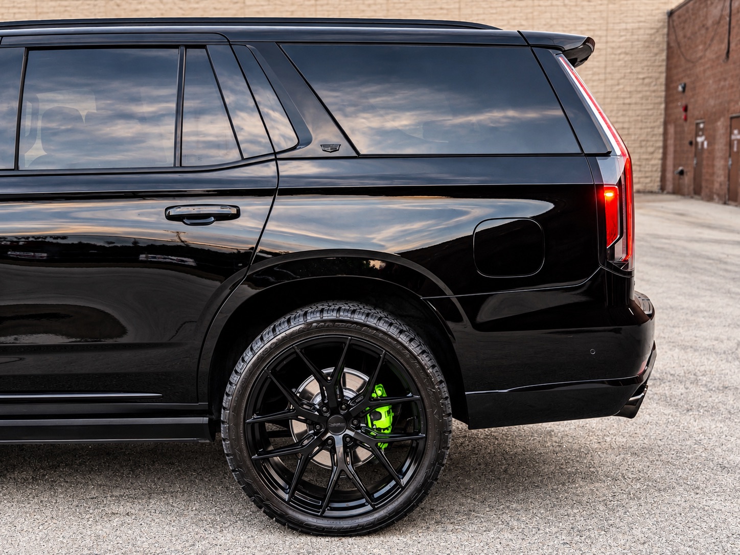 Photo 7 of this Cadillac Escalade