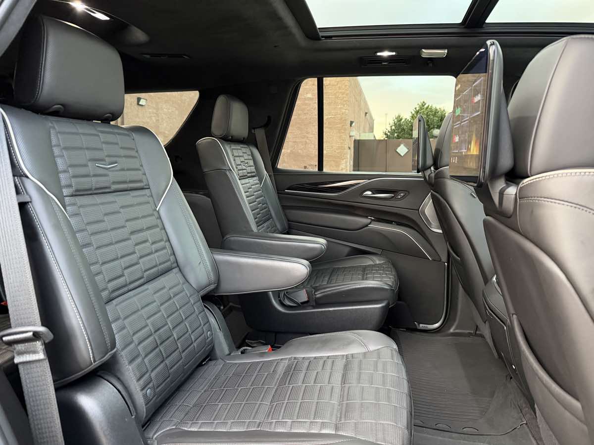 Photo 15 of this Cadillac Escalade