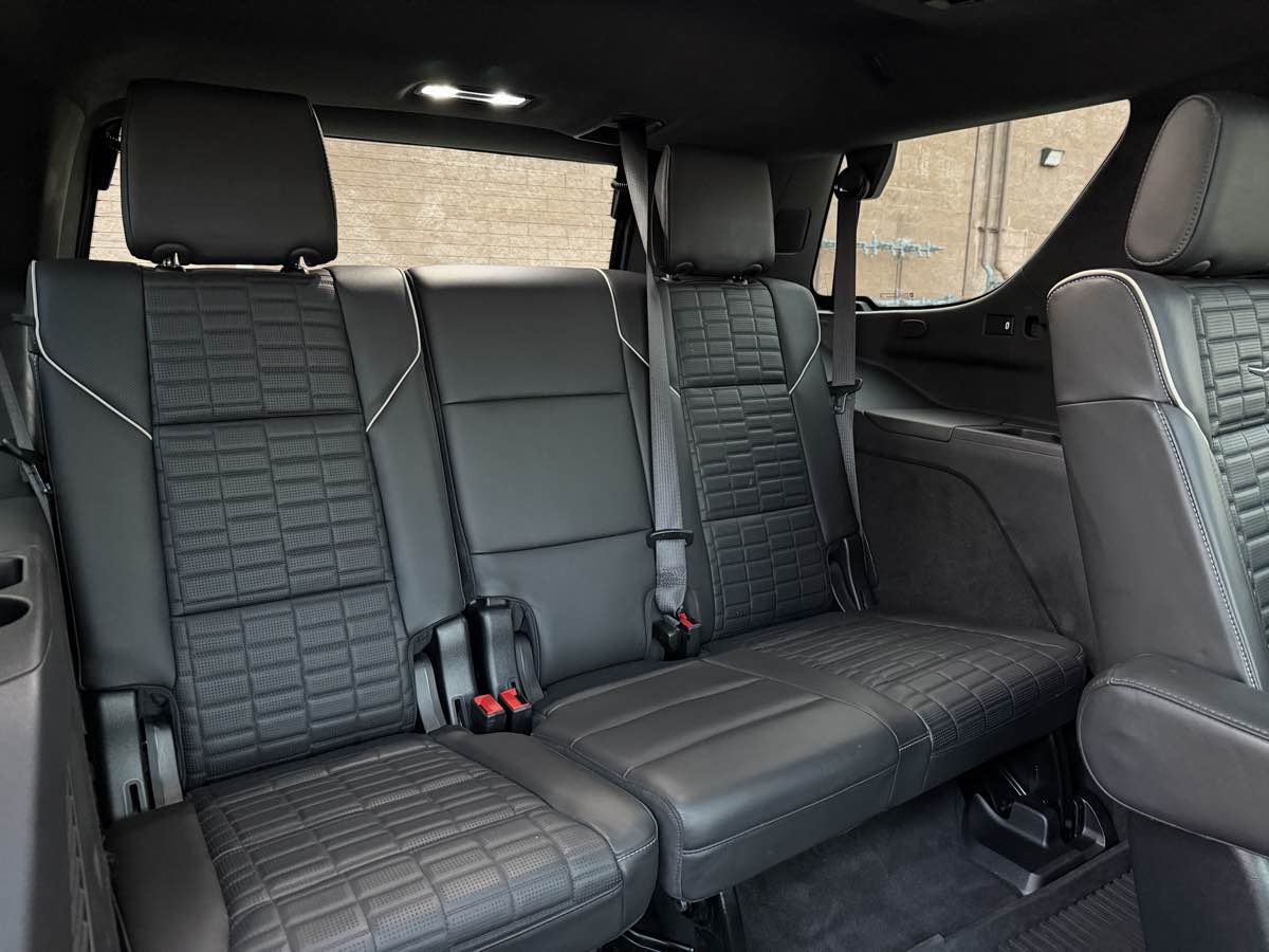 Photo 18 of this Cadillac Escalade