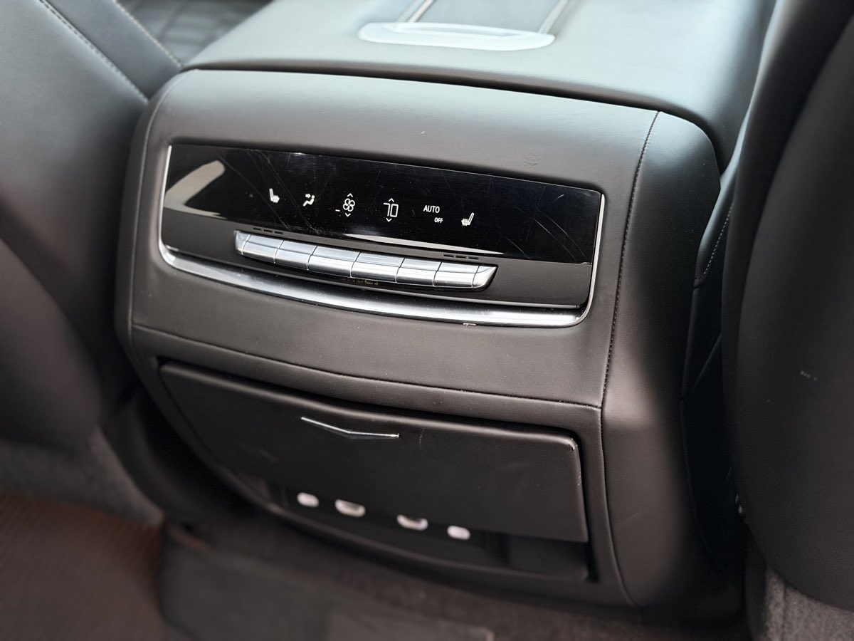 Photo 19 of this Cadillac Escalade