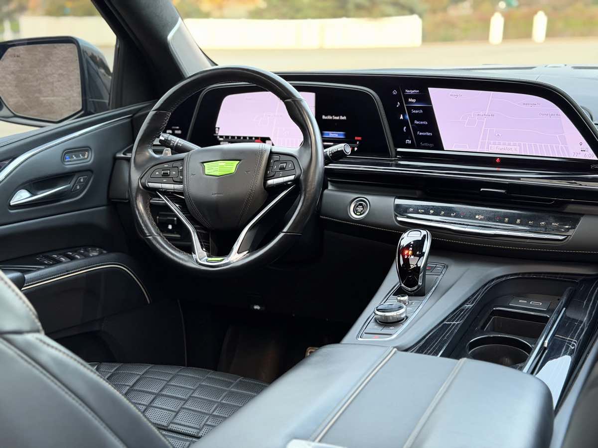Photo 20 of this Cadillac Escalade