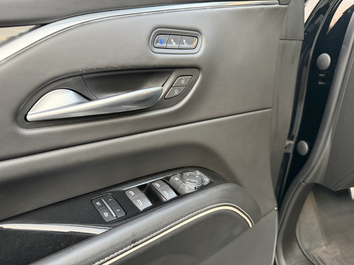 Photo 25 of this Cadillac Escalade
