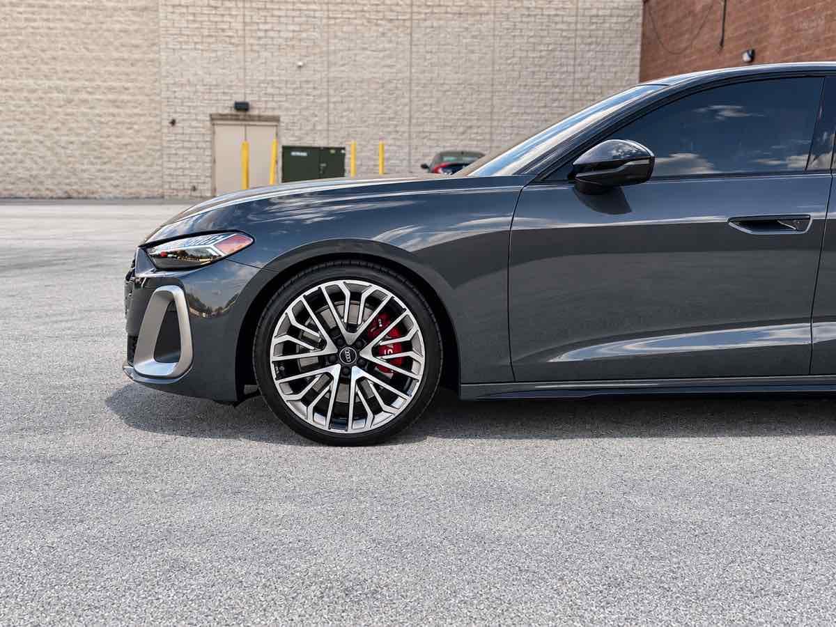 Photo 7 of this Audi S5