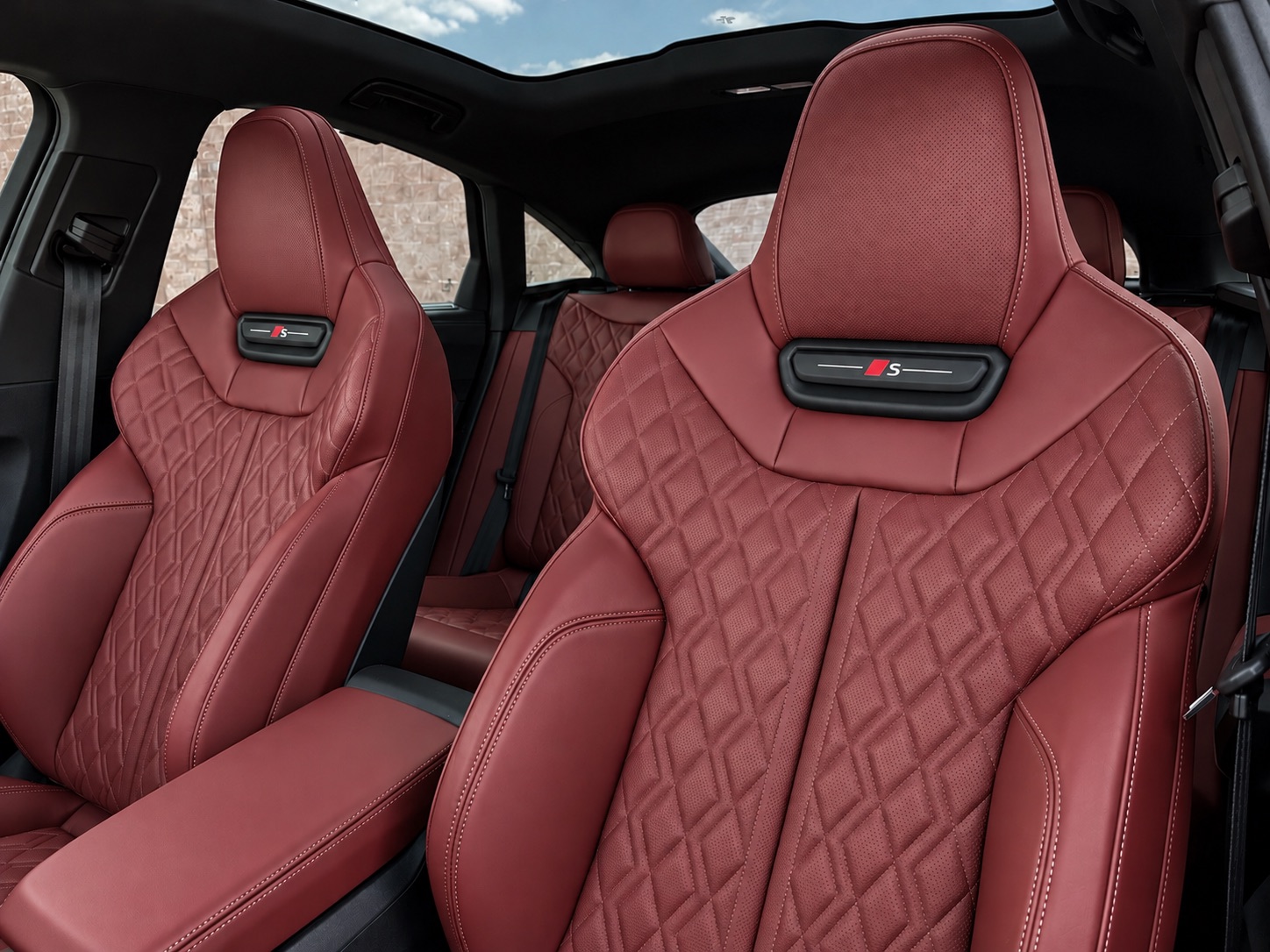Photo 25 of this Audi S5
