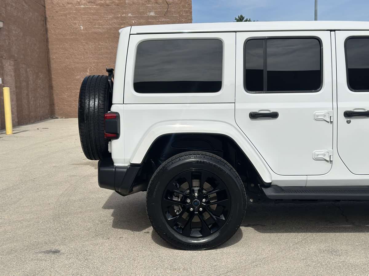 Photo 12 of this Jeep Wrangler 4xe