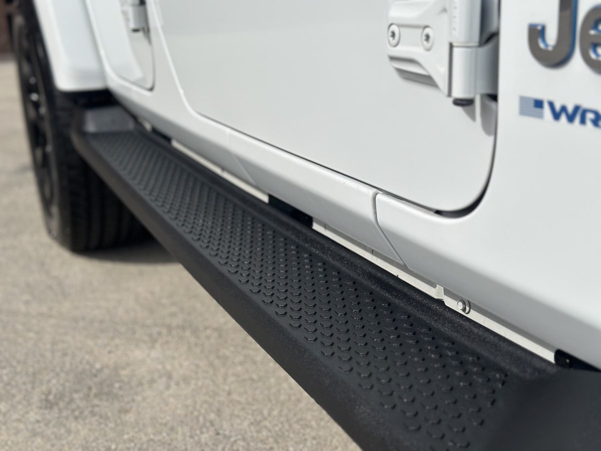 Photo 16 of this Jeep Wrangler 4xe