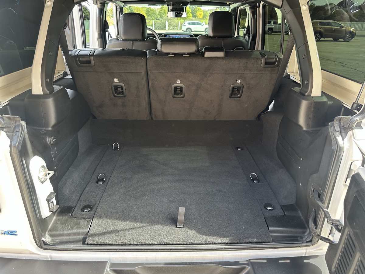 Photo 21 of this Jeep Wrangler 4xe