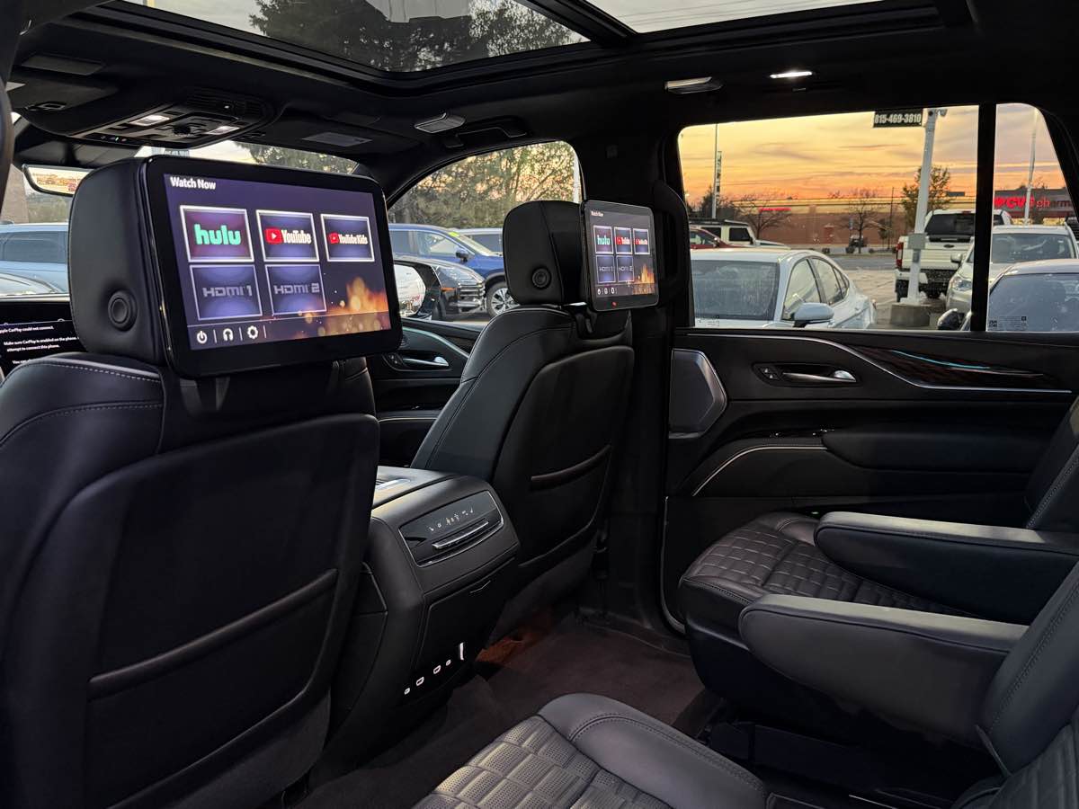 Photo 5 of this Cadillac Escalade