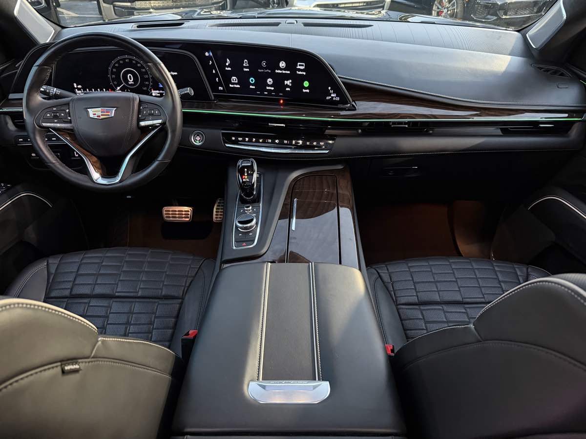 Photo 7 of this Cadillac Escalade