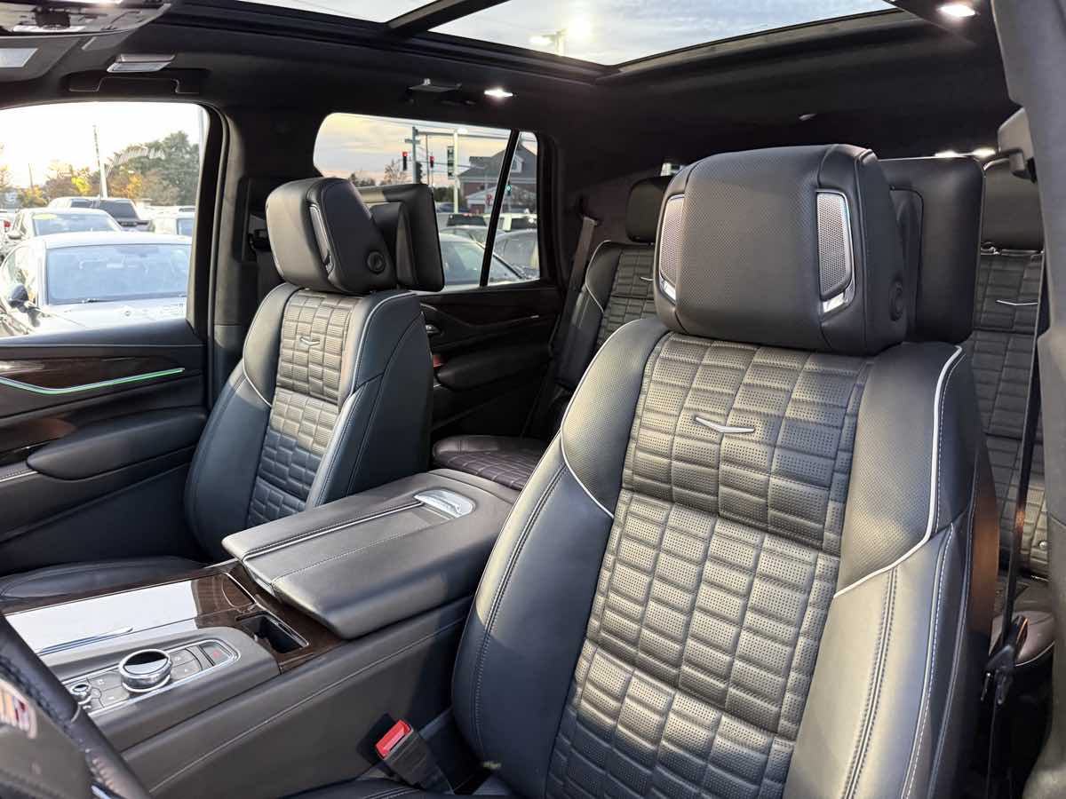 Photo 8 of this Cadillac Escalade