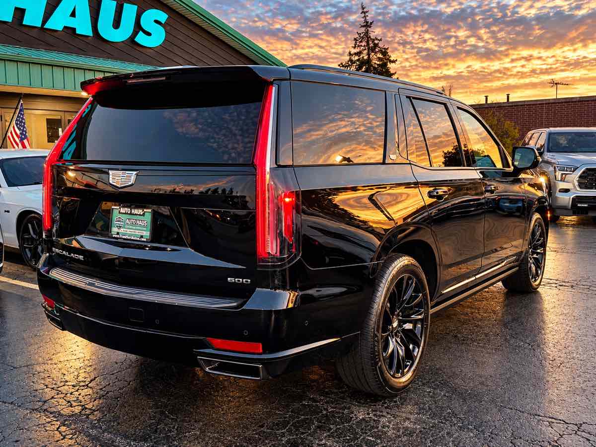 Photo 12 of this Cadillac Escalade