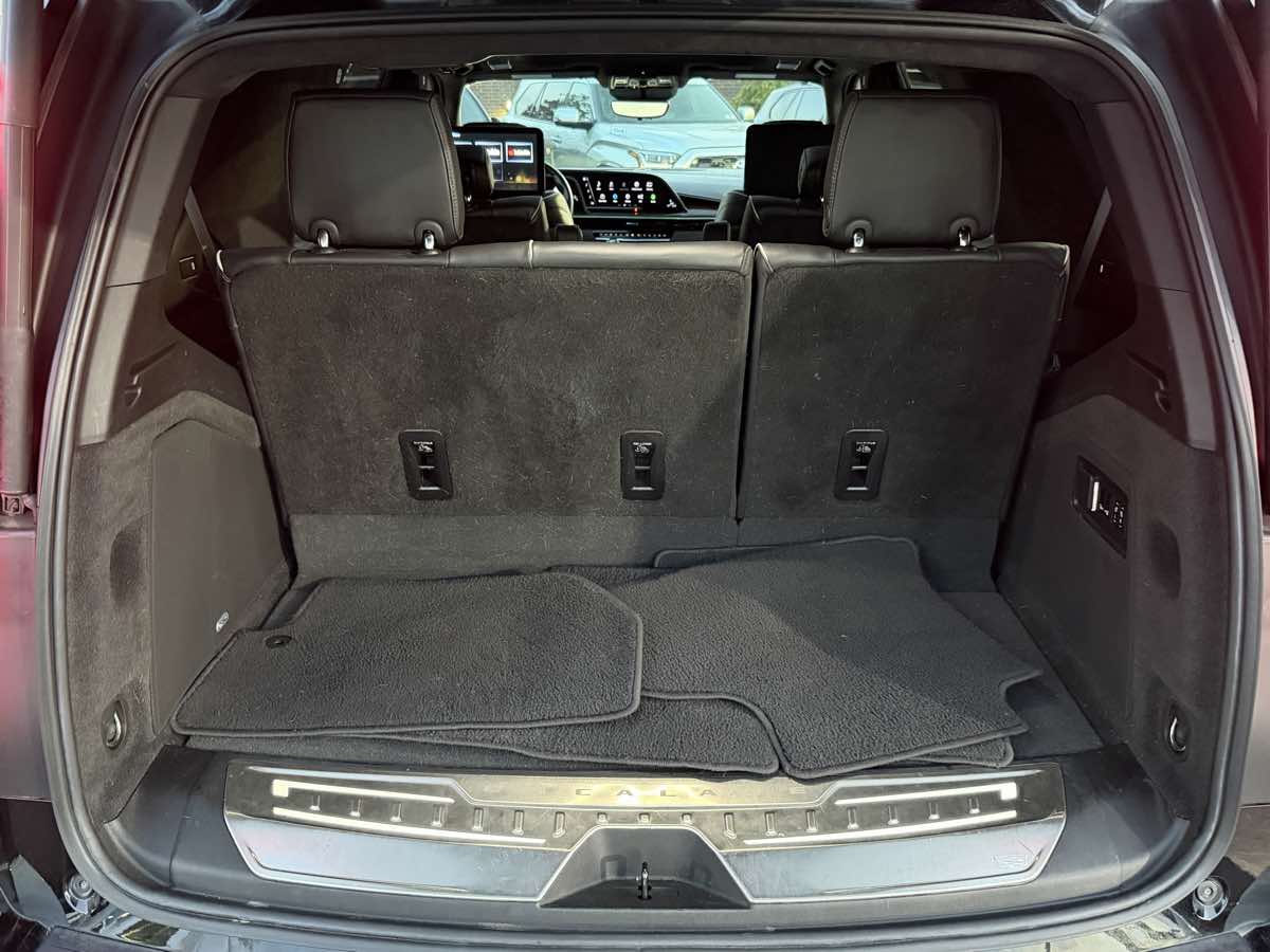 Photo 15 of this Cadillac Escalade