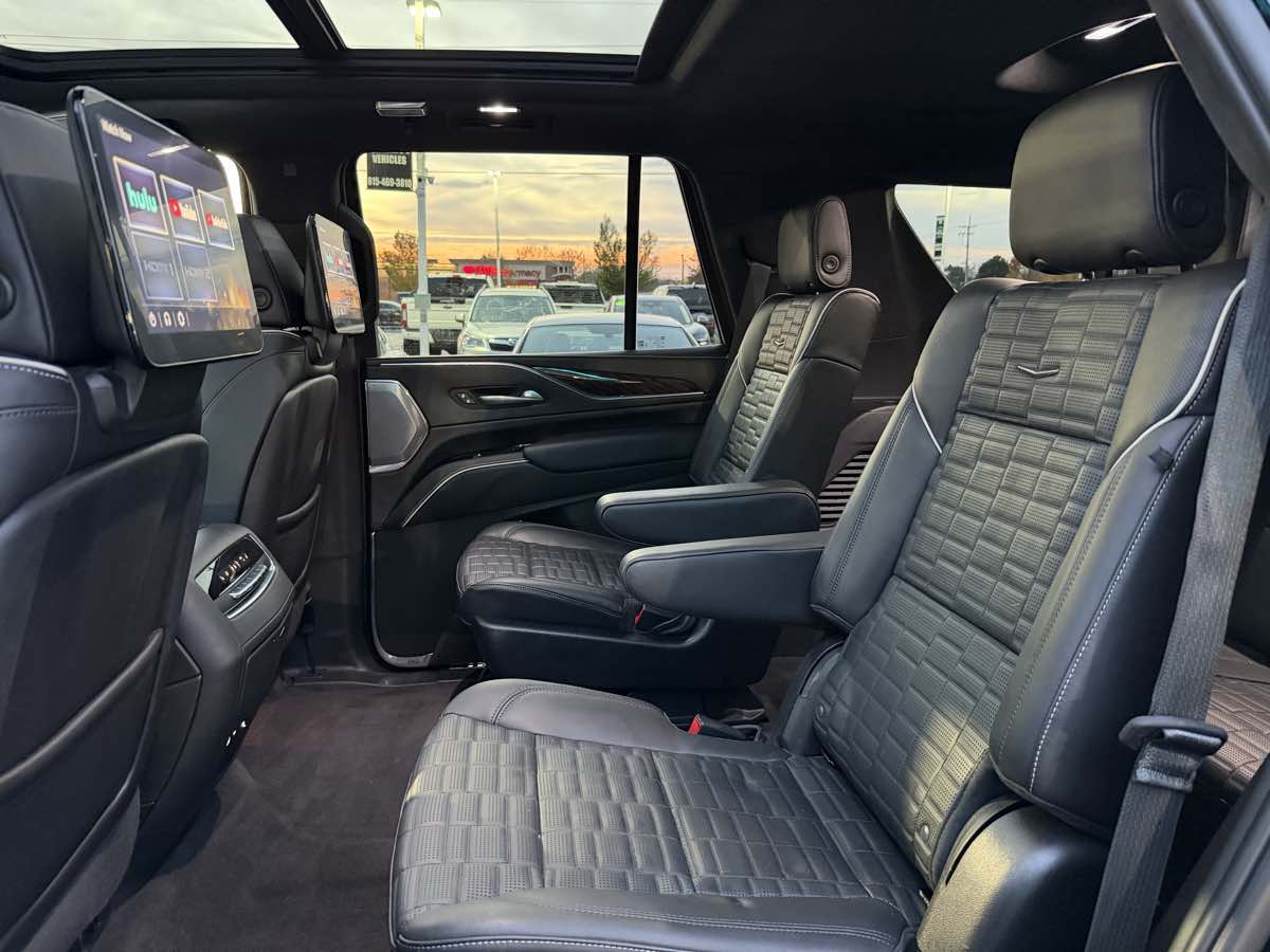 Photo 17 of this Cadillac Escalade