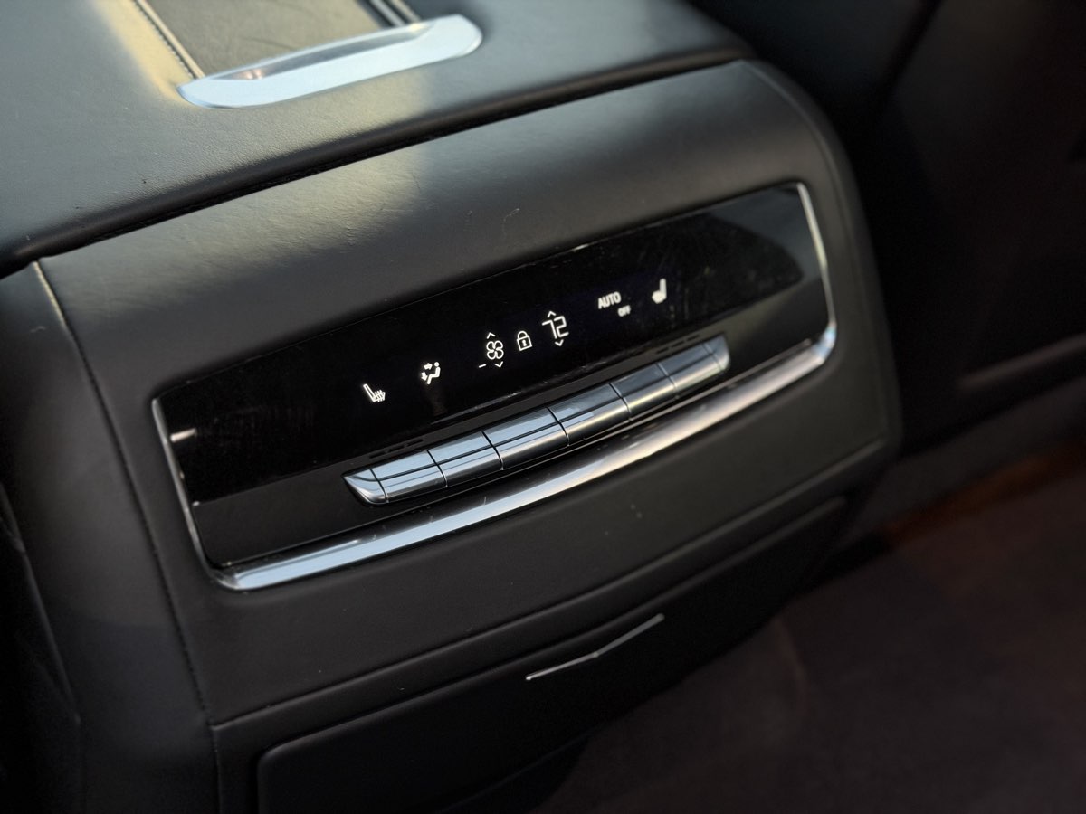 Photo 21 of this Cadillac Escalade