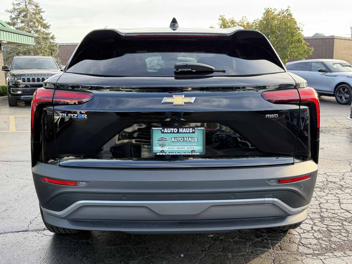 Photo 14 of this Chevrolet Blazer EV