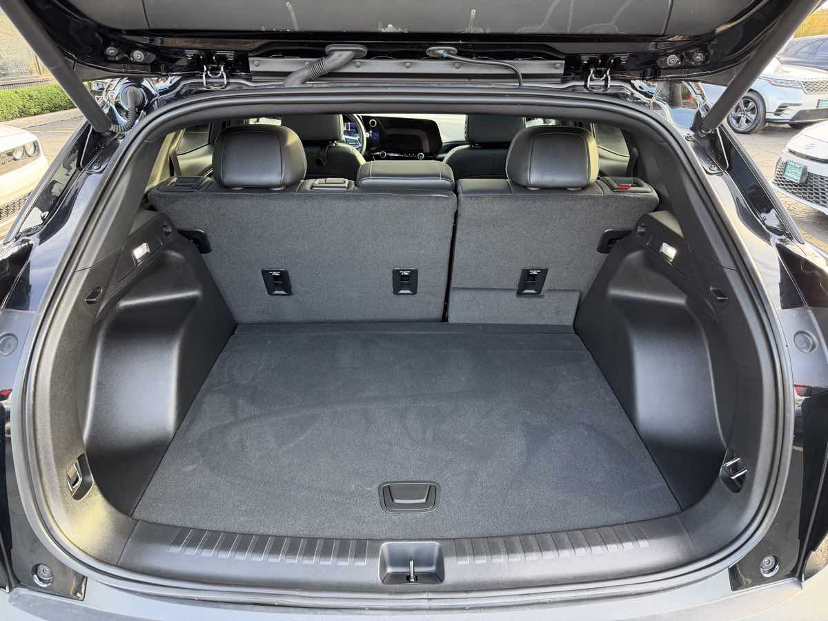 Photo 18 of this Chevrolet Blazer EV