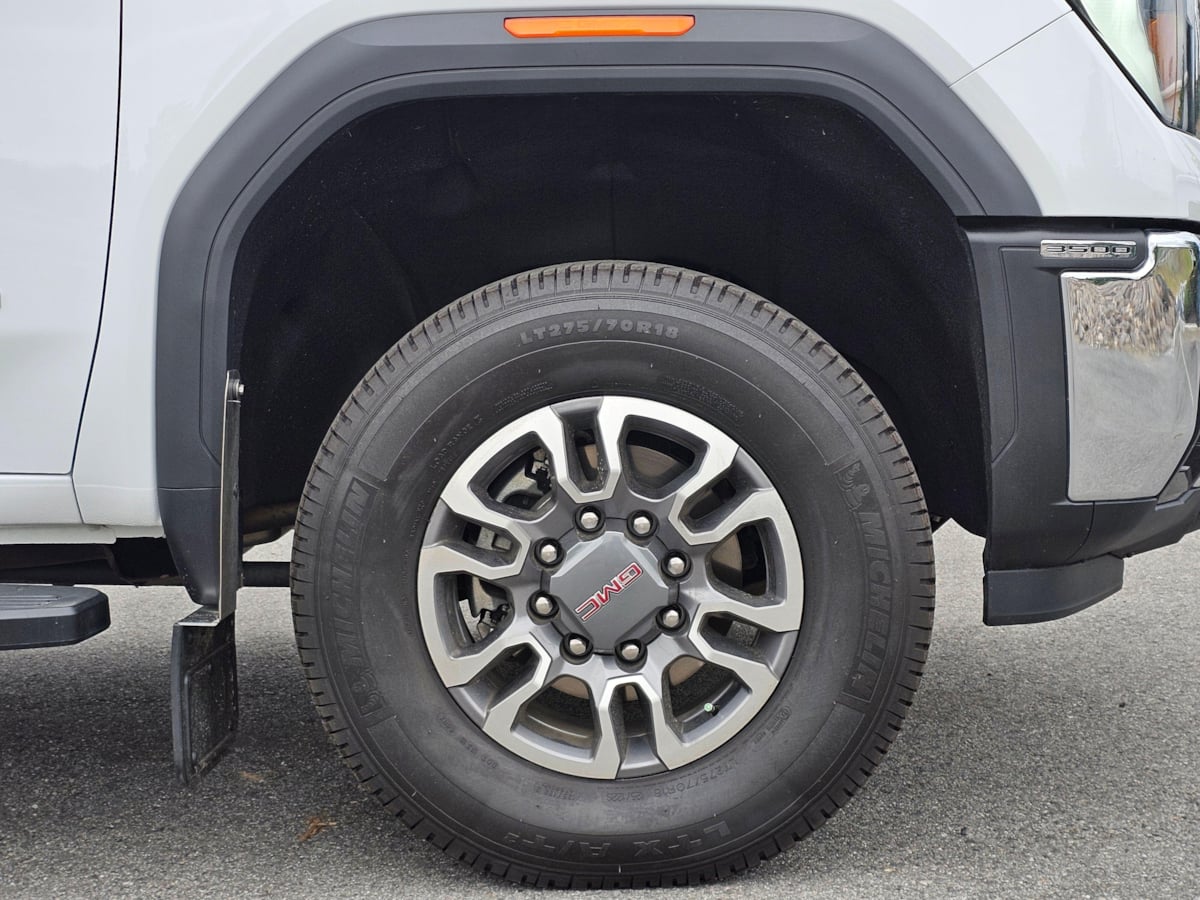 2024 GMC Sierra 3500HD SLE - Photo 17