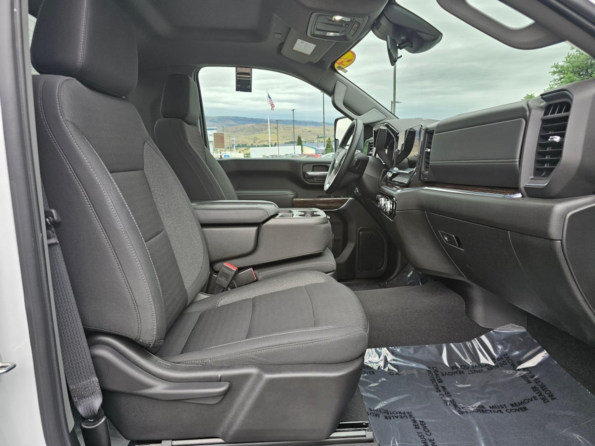 2024 GMC Sierra 3500HD SLE - Photo 19