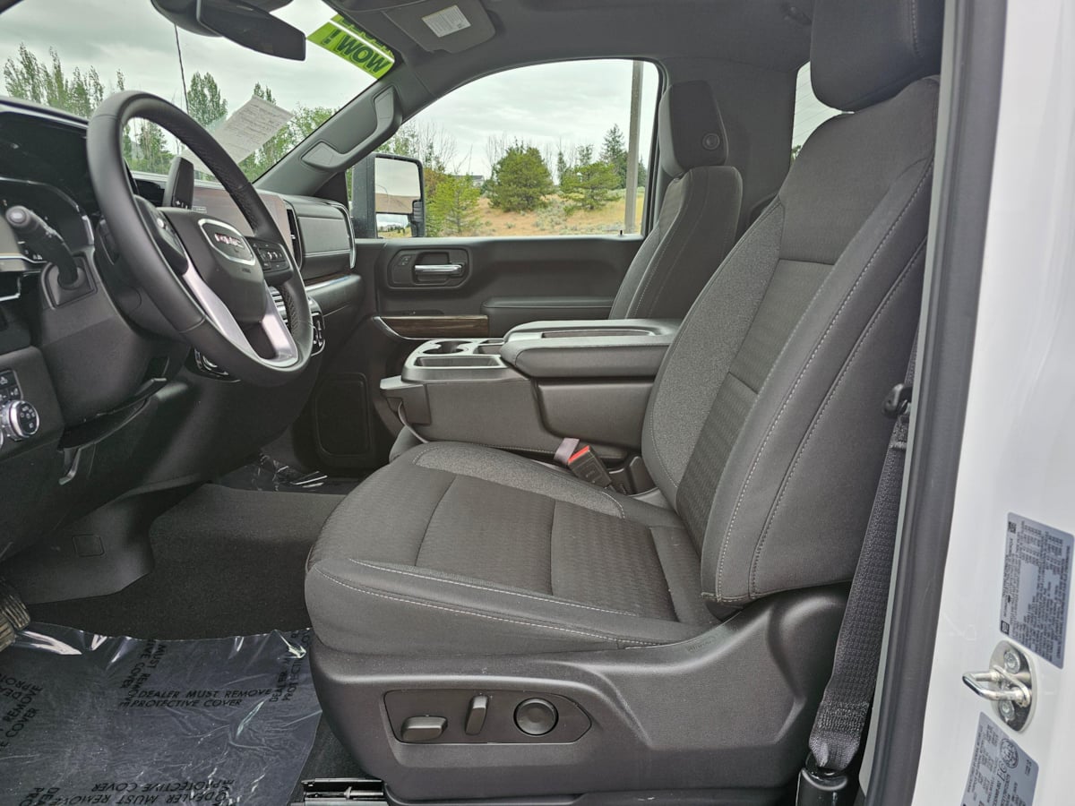 2024 GMC Sierra 3500HD SLE - Photo 24