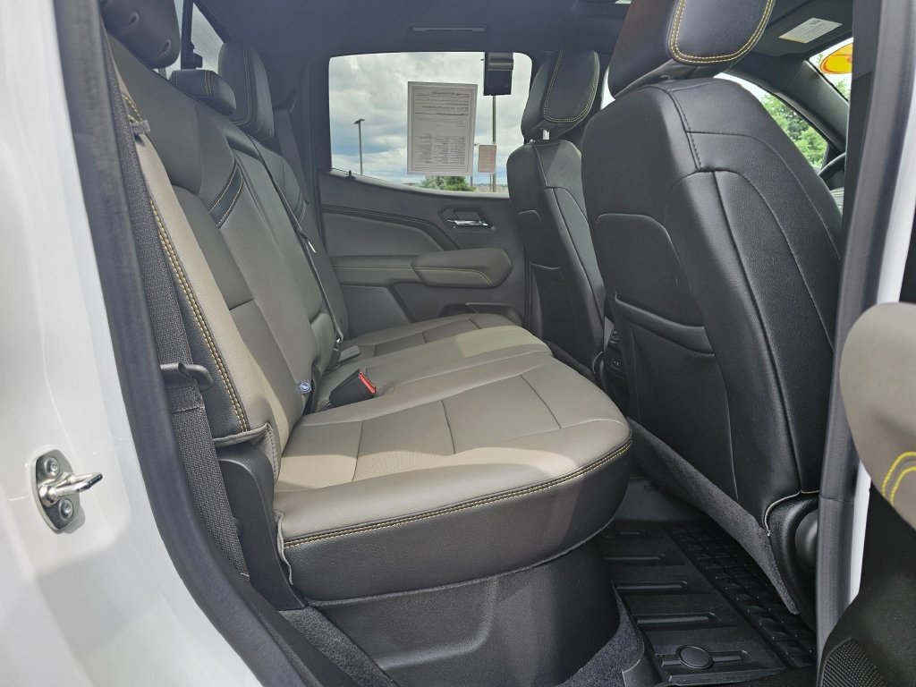 Chevrolet Colorado photo 21