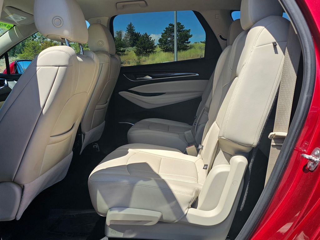 2022 Buick Enclave Essence - Photo 25