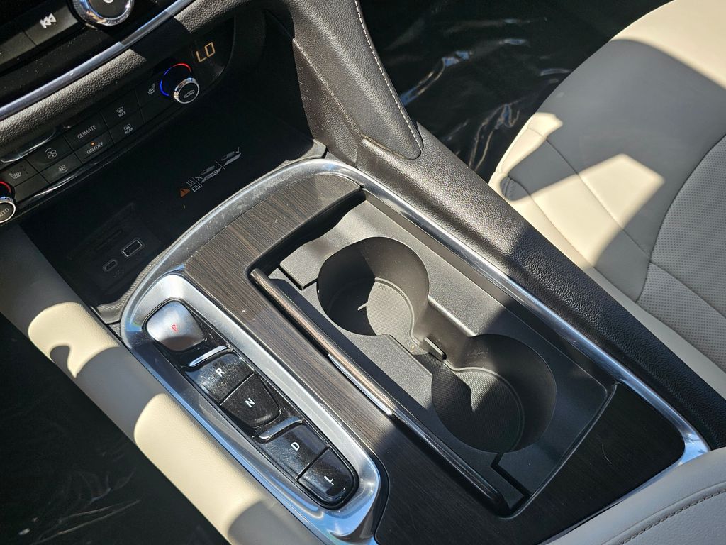 2022 Buick Enclave Essence - Photo 38