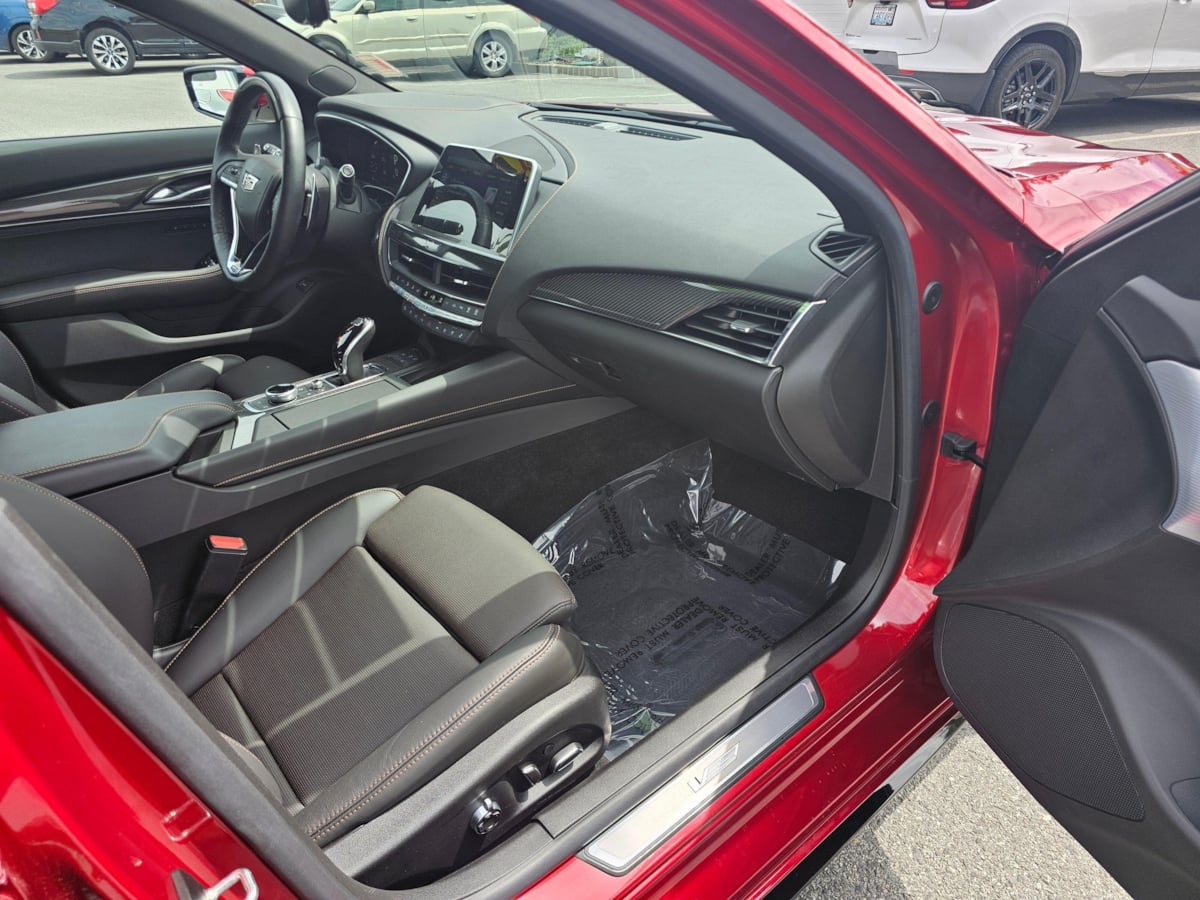 2024 Cadillac CT5 V-Series - Photo 17