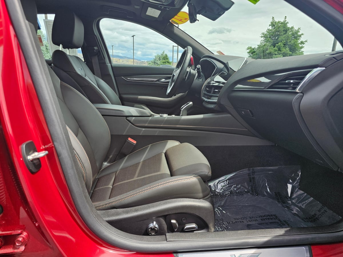 2024 Cadillac CT5 V-Series - Photo 18