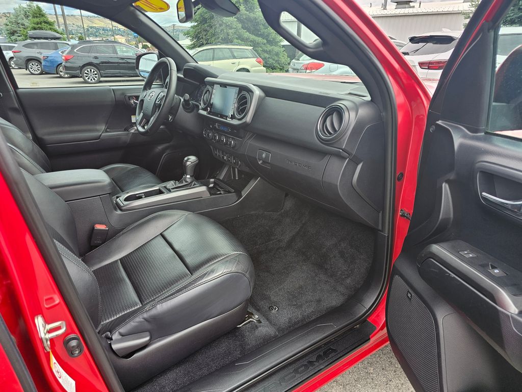 2020 Toyota Tacoma TRD Off Road - Photo 17