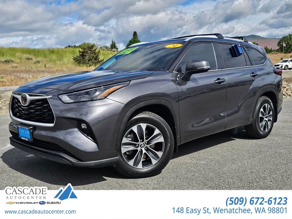 2024 Toyota Highlander XLE AWD's photo