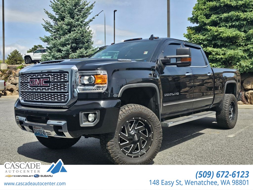 2019 GMC Sierra 4WD Crew Cab Standard Box Denali's photo