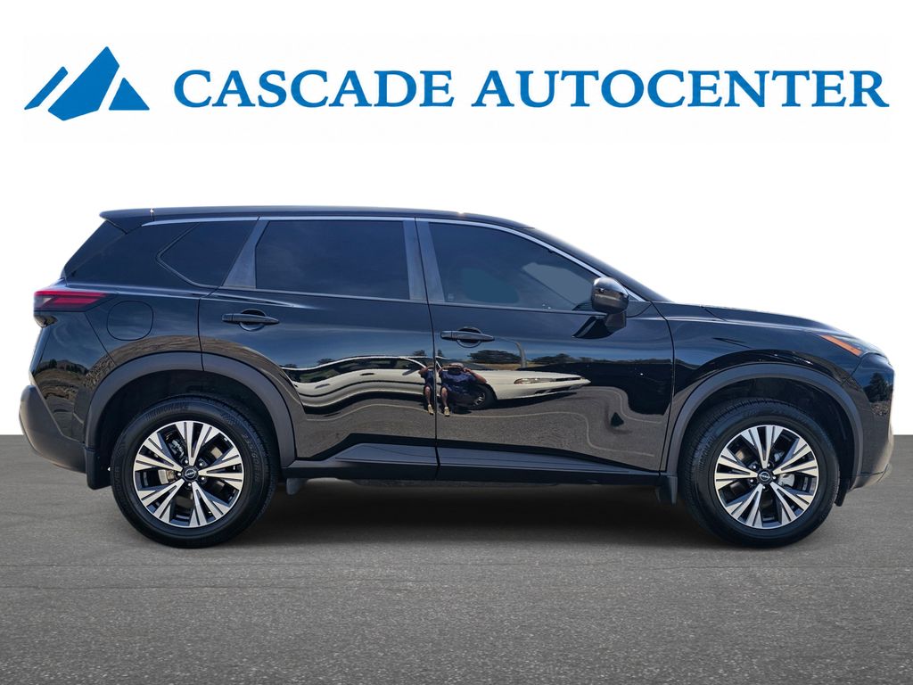 2022 Nissan Rogue SV - Photo 11