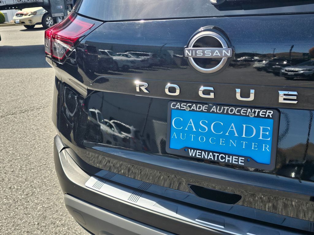 2022 Nissan Rogue SV - Photo 22