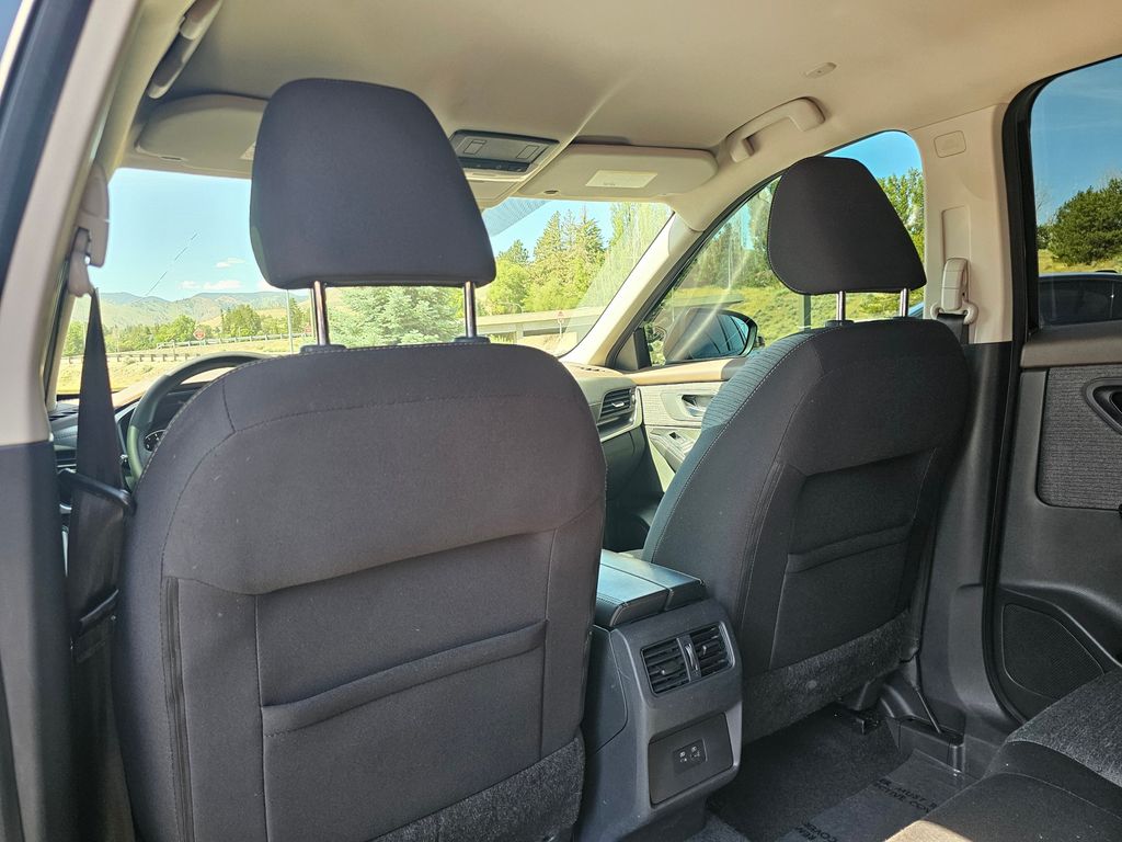 2022 Nissan Rogue SV - Photo 26