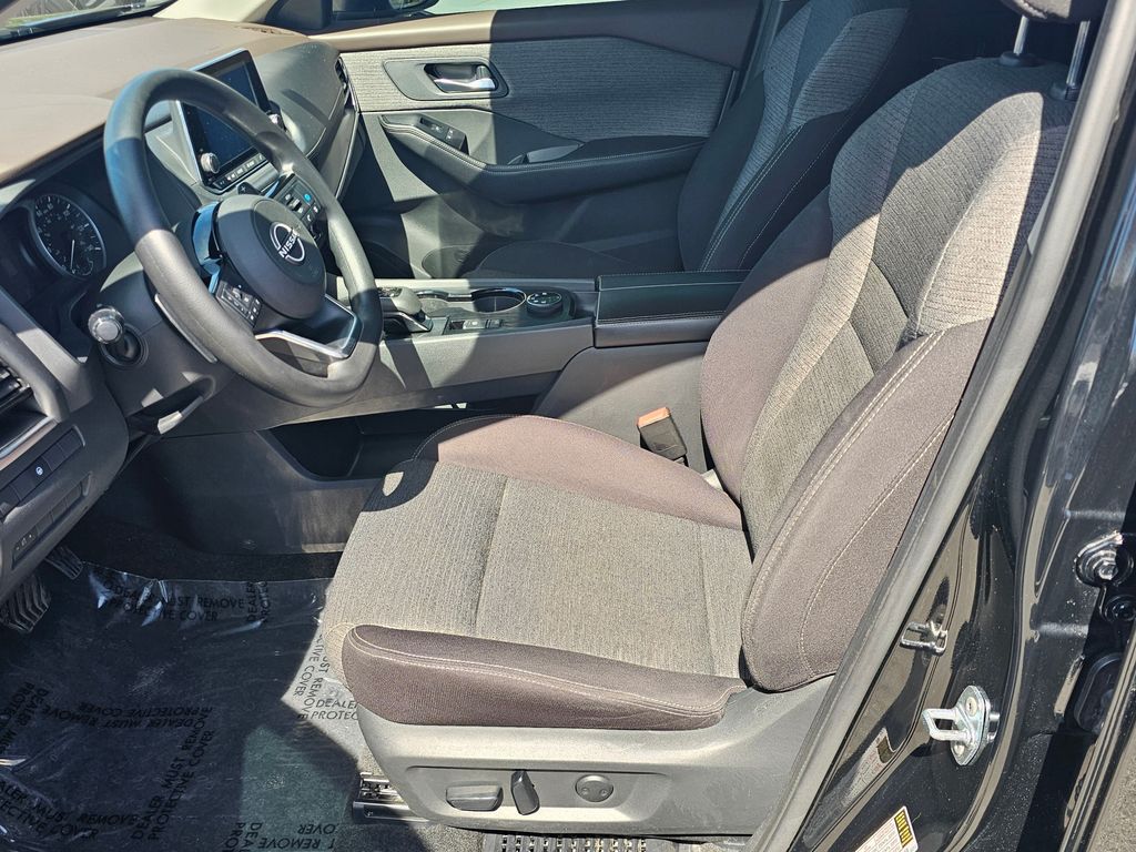 2022 Nissan Rogue SV - Photo 29