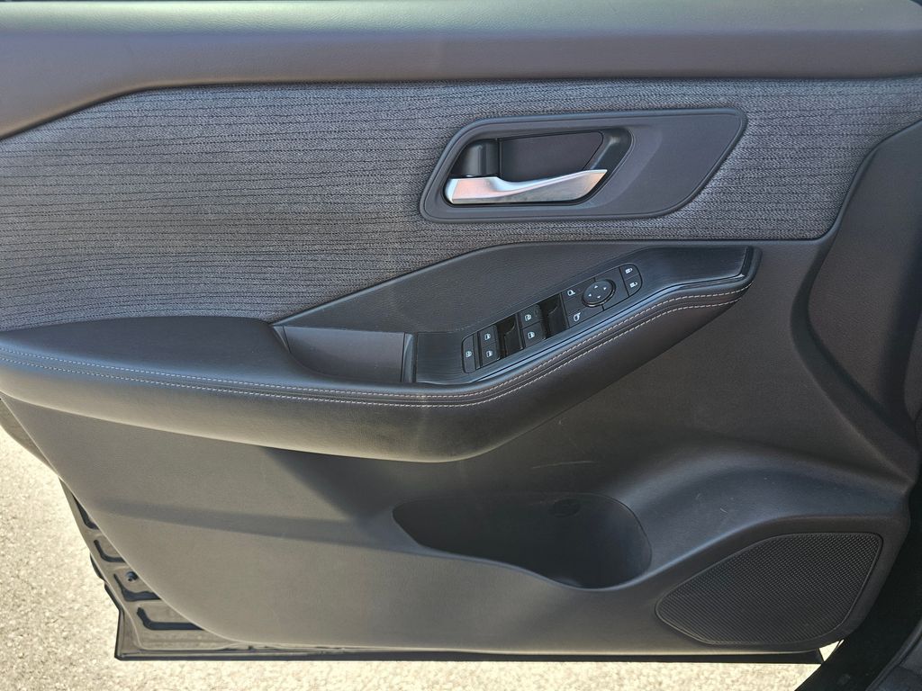 2022 Nissan Rogue SV - Photo 37