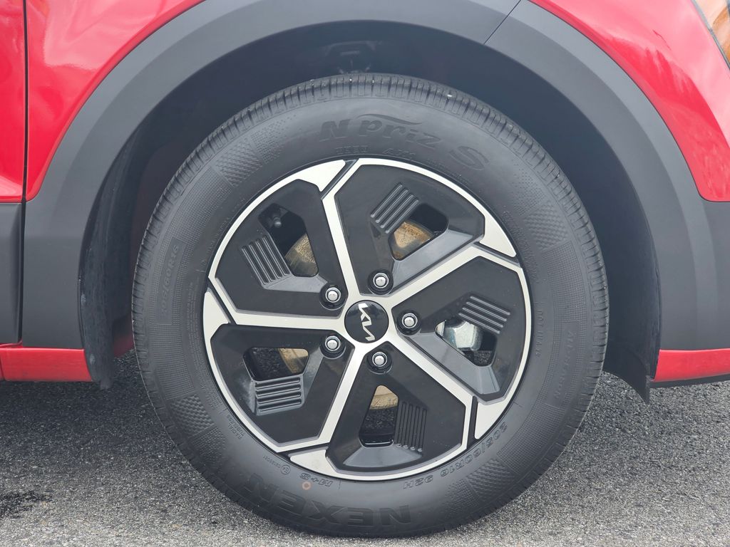 2024 Kia Niro EX - Photo 16