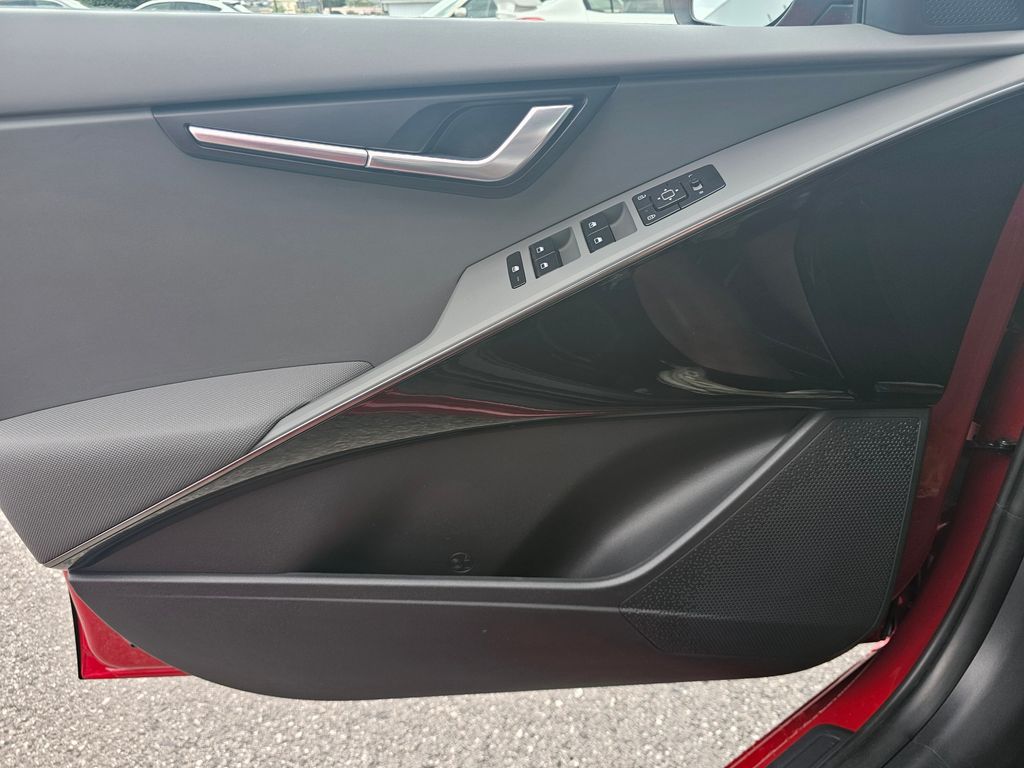 2024 Kia Niro EX - Photo 35