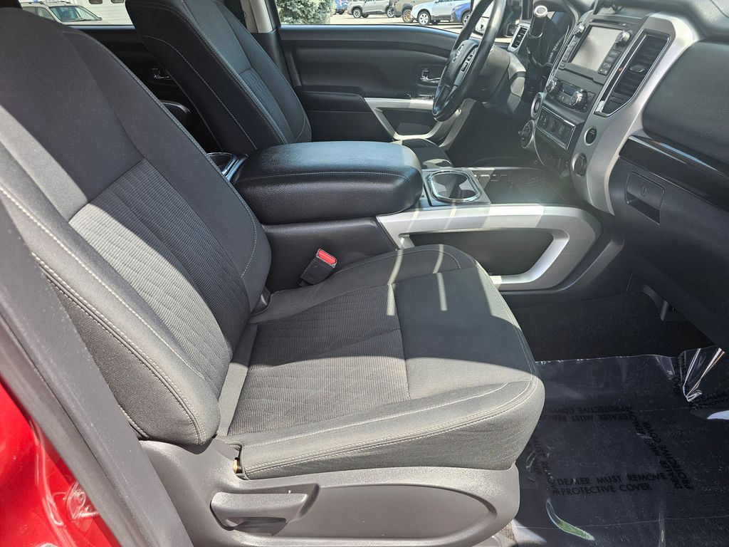 2017 Nissan Titan SV - Photo 19