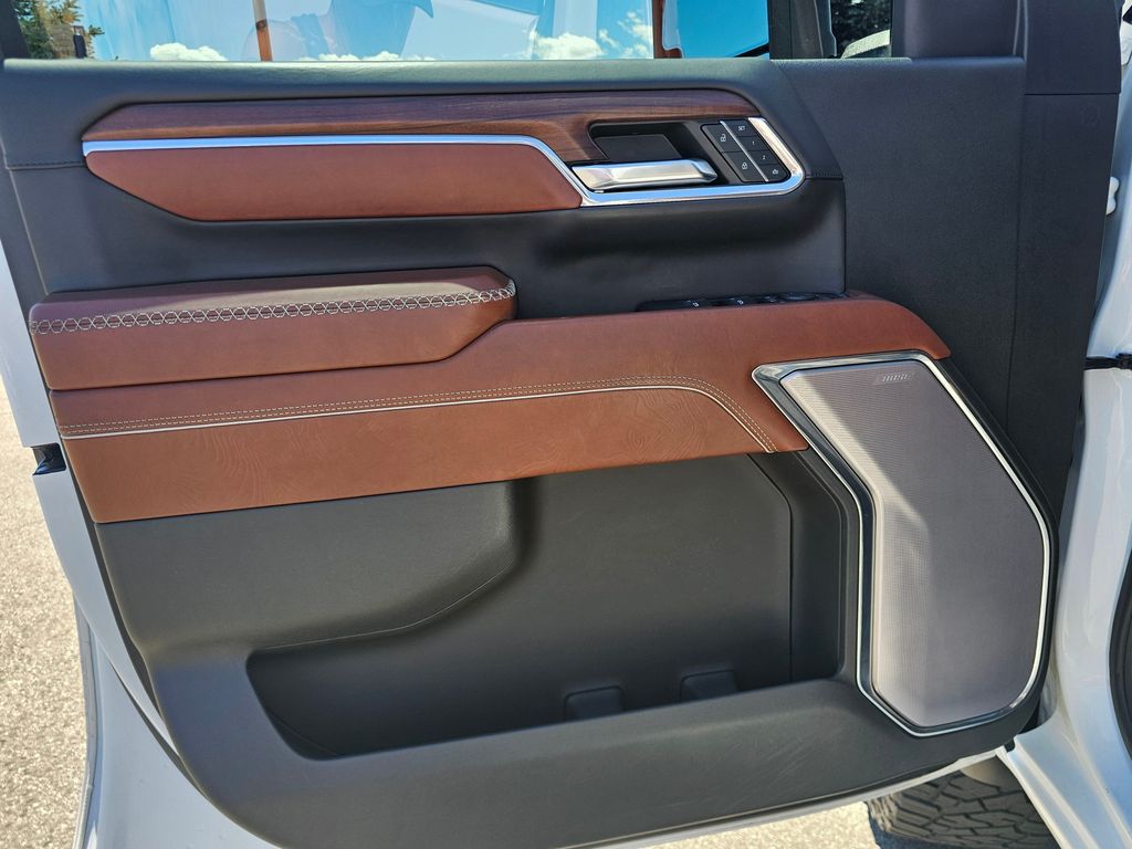 2024 GMC Sierra 3500HD Denali Ultimate - Photo 30