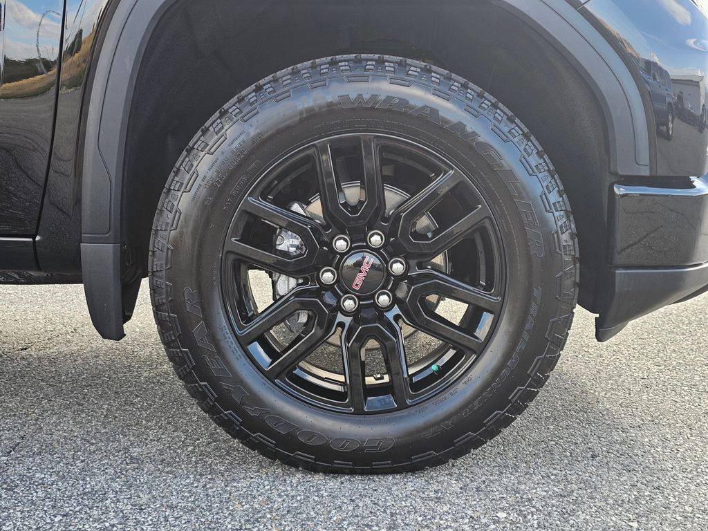GMC Sierra photo 16