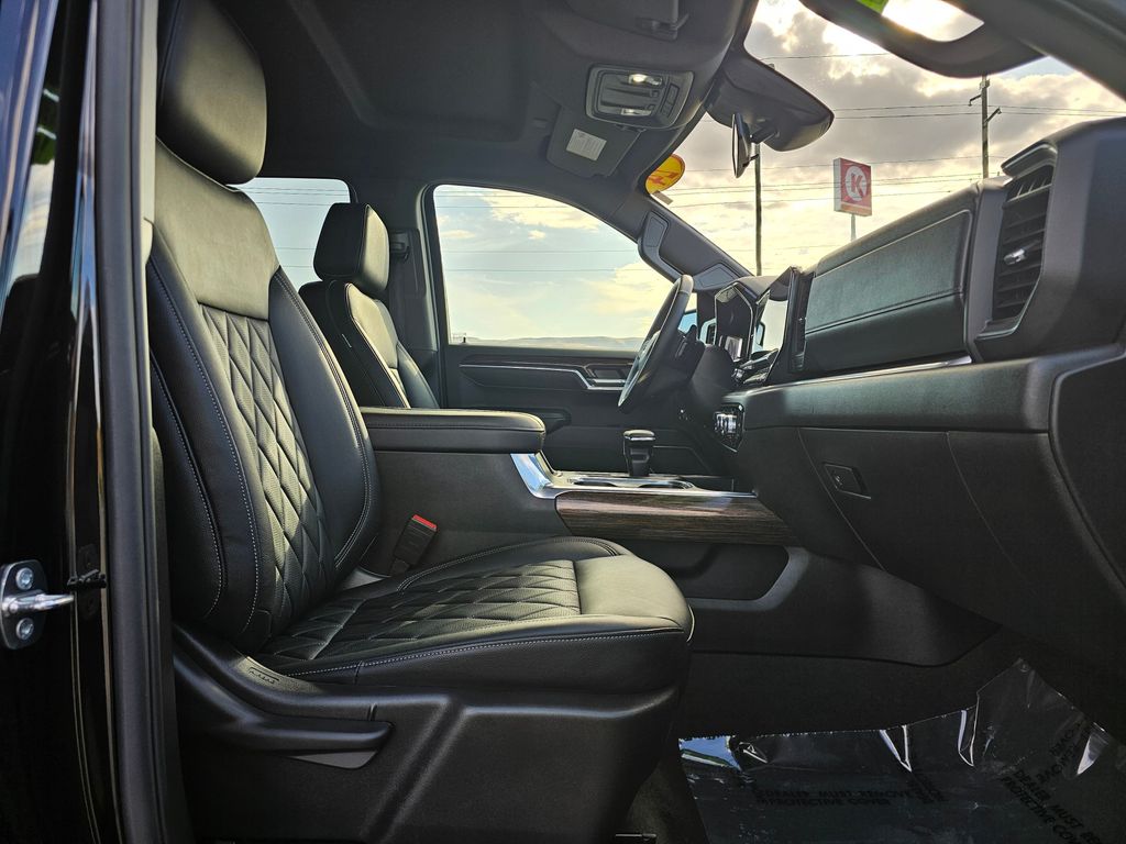 GMC Sierra photo 17