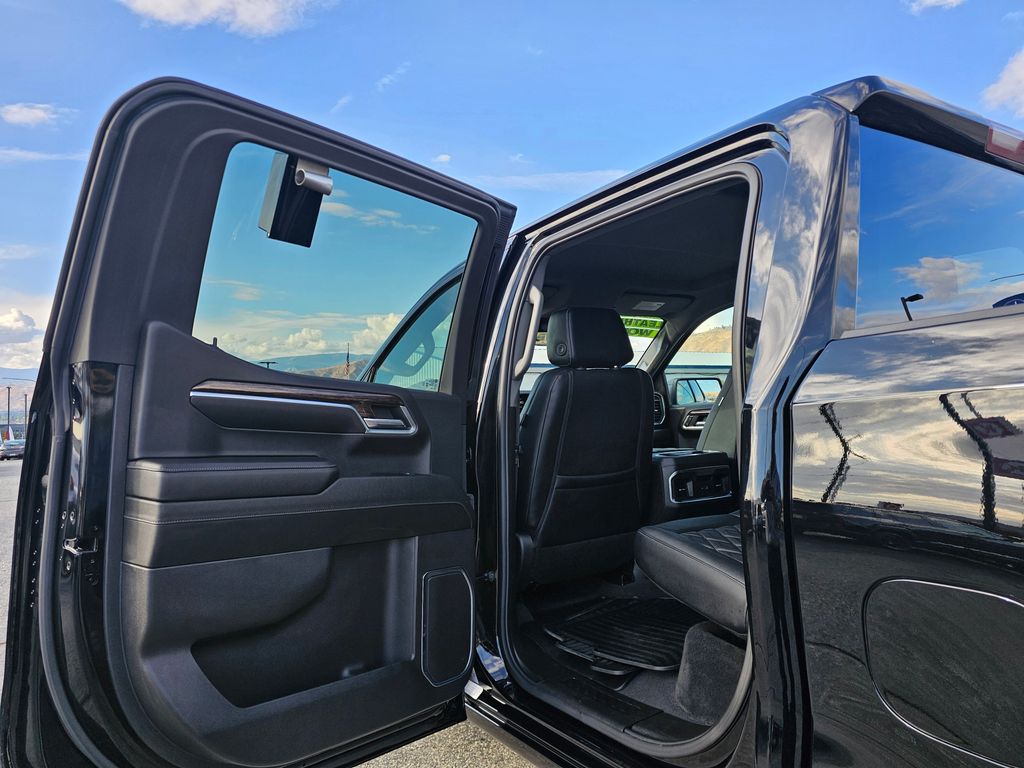 GMC Sierra photo 23