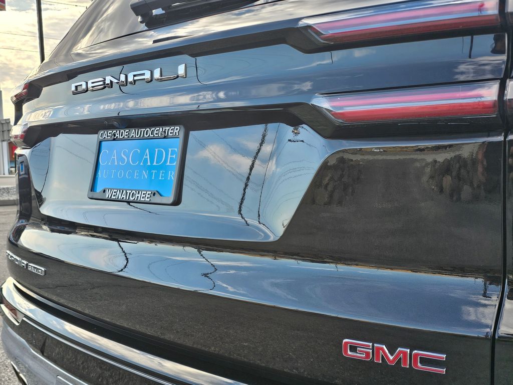 GMC Acadia photo 21