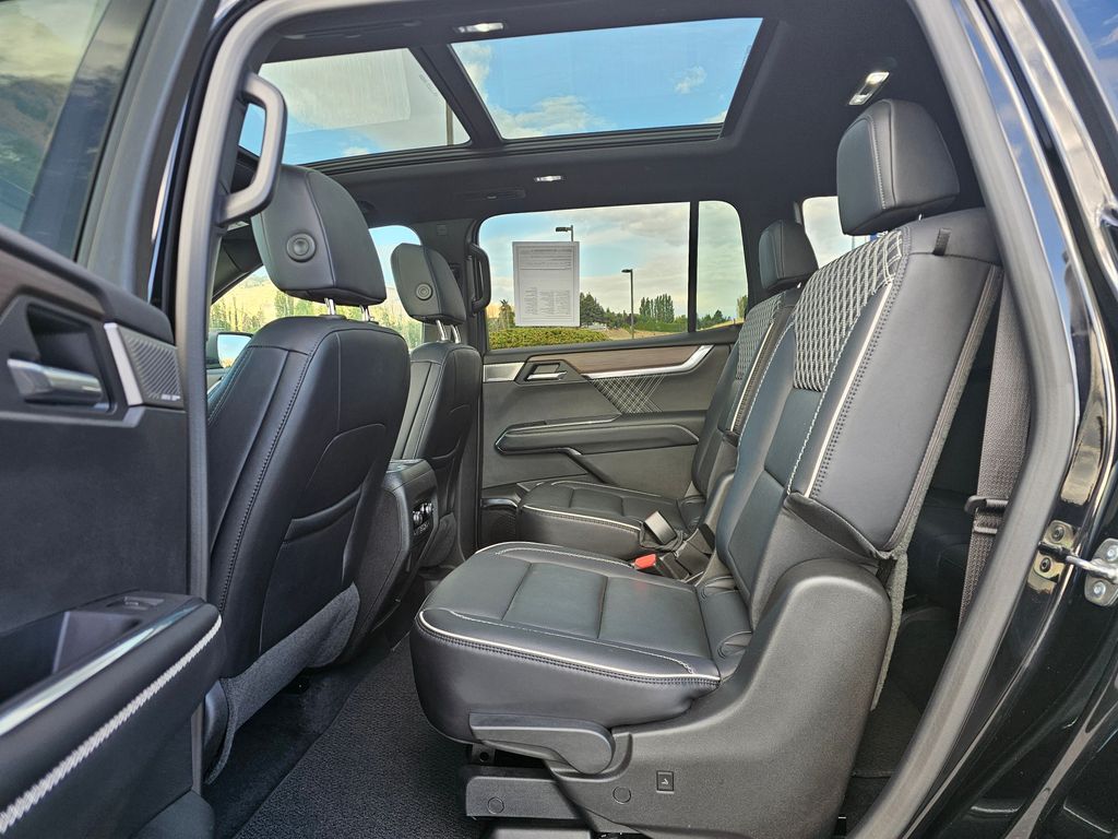 GMC Acadia photo 25
