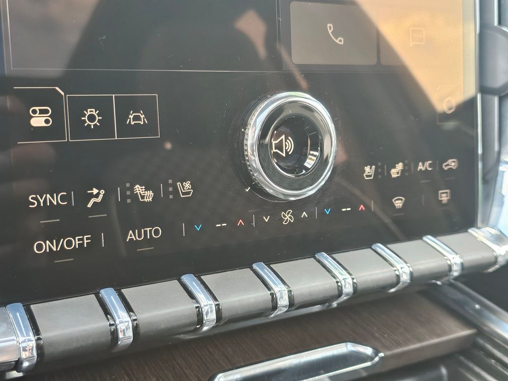 GMC Acadia photo 35