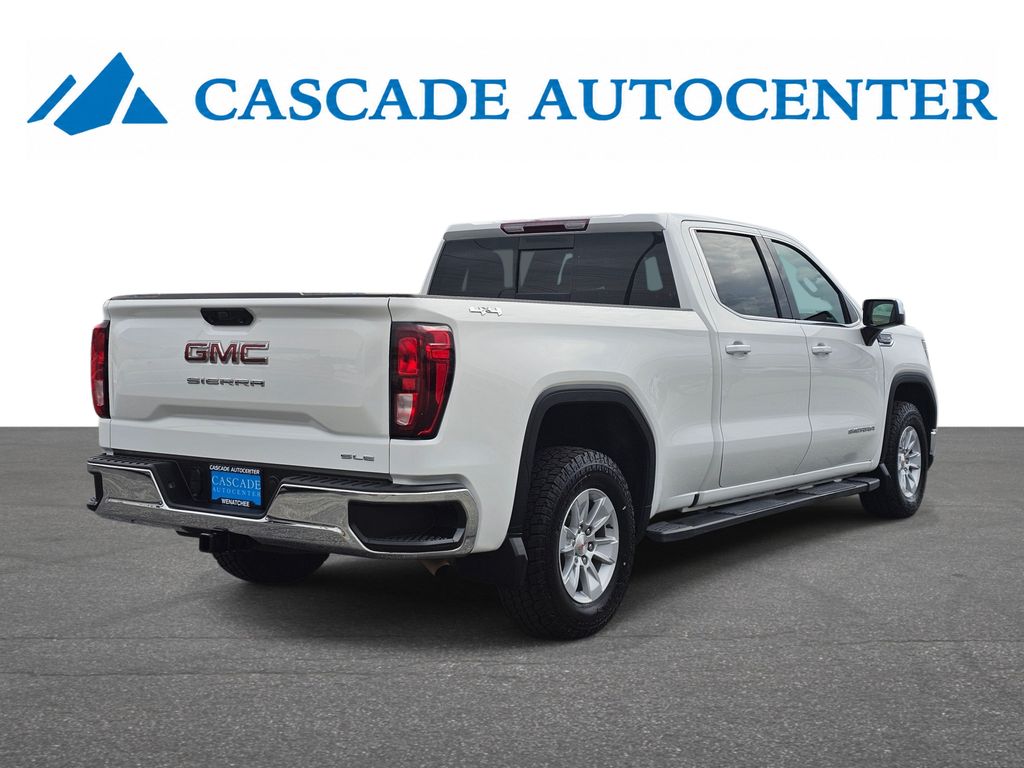 GMC Sierra photo 9
