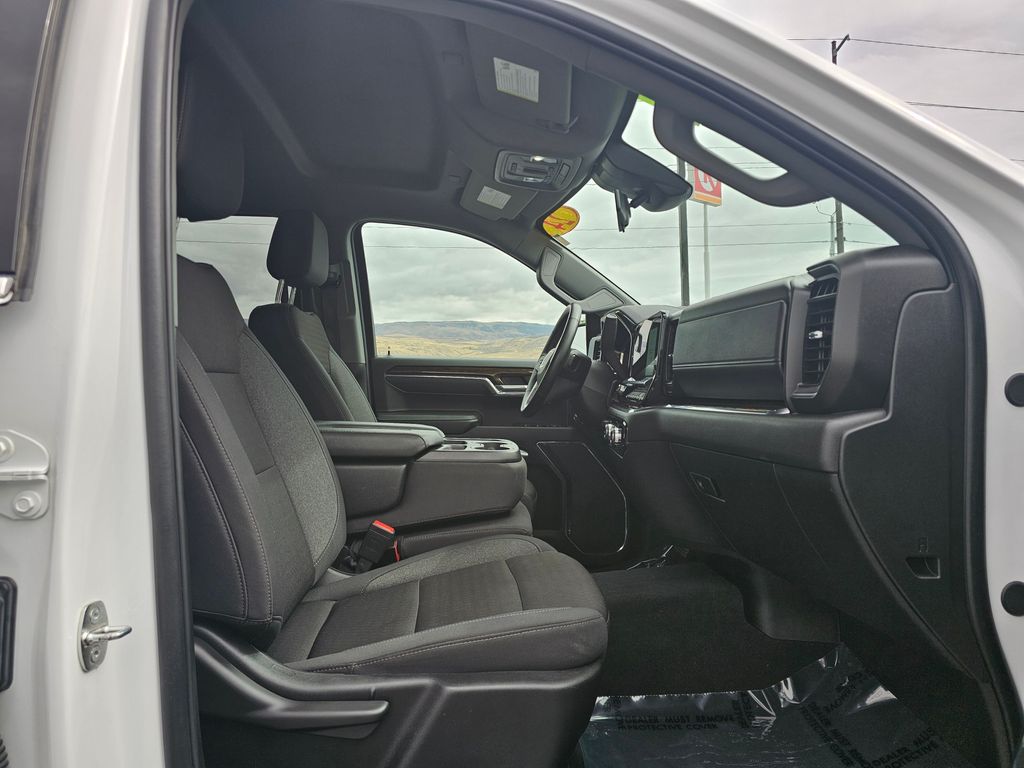 GMC Sierra photo 17